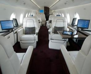 Yacht and Jet Life jet privato corridoio