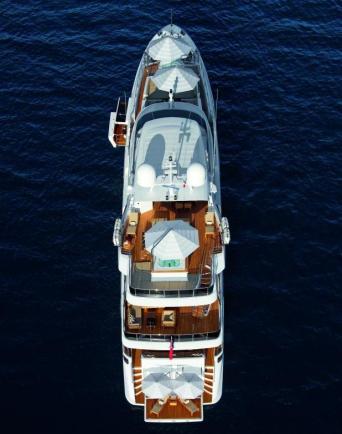 Benetti Classic Supreme 132? dall'alto