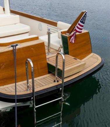 Hodgdon Yachts Tender Open dettaglio sezione posteriore