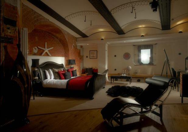 Spitbank Fort Hotel suite