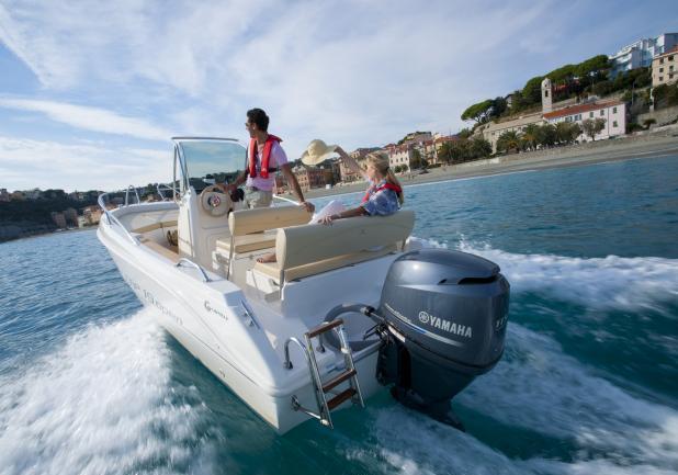 Yamaha Marine Al 54 Salone Nautico di Genova F115B